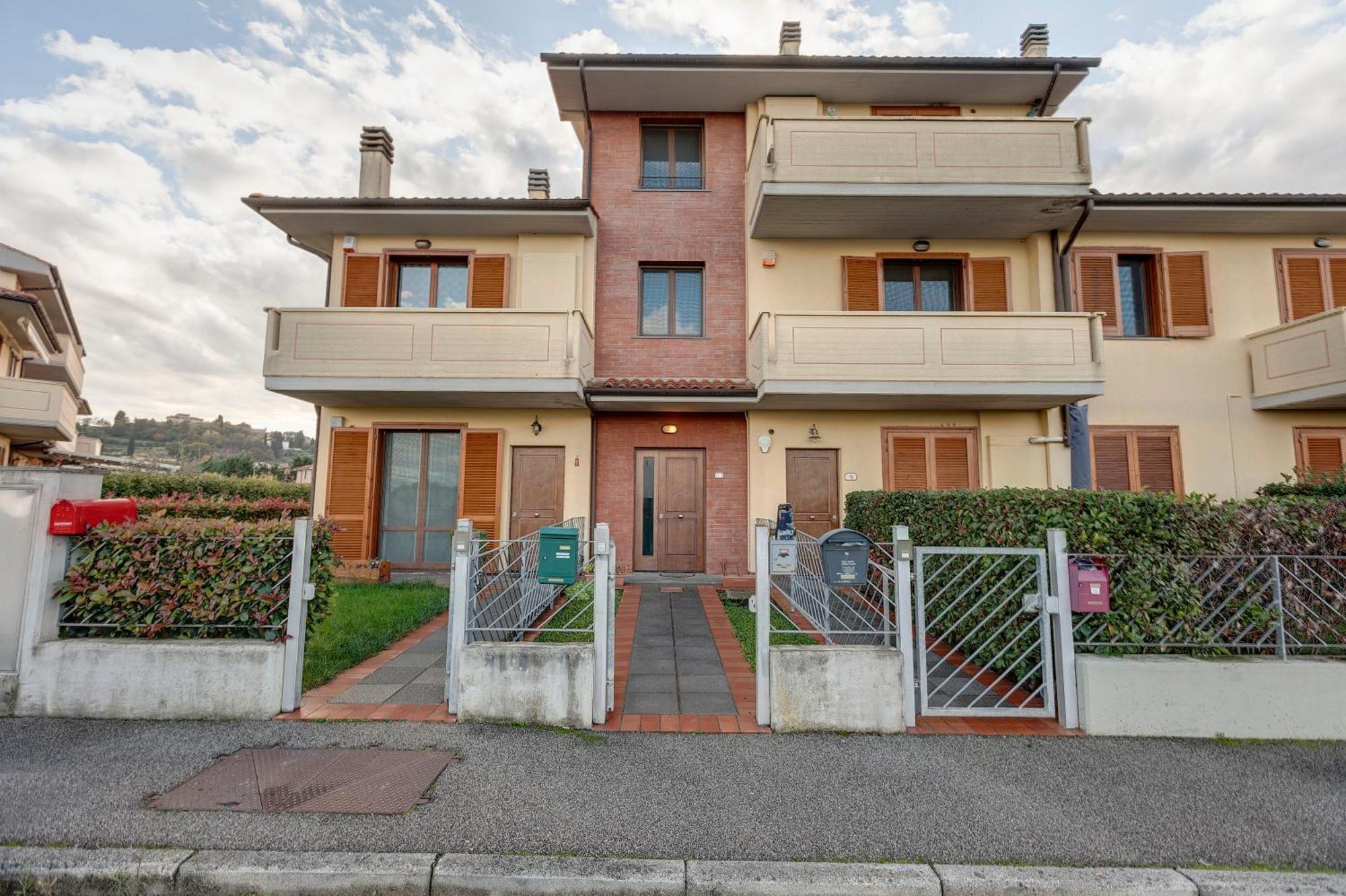 圣米尼亚托A Casa Di Anna公寓 外观 照片
